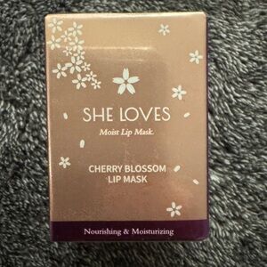 Lip mask- cherry blossom